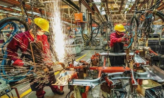 【视频】5月财新中国制造业PMI升至51.7 为2022年7月来最高