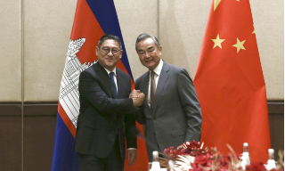 【视频】王毅晤柬埔寨及老挝外长 冀借“澜湄合作”机制推进中南半岛发展