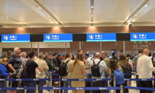 【视频】外交部：中国已同25个国家实现全面免签 将持续推出便利化举措