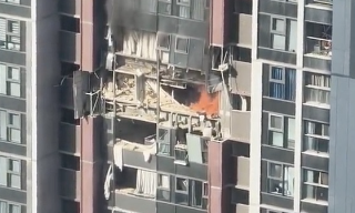 深圳湾悦府高层住宅发生爆炸 物业：明火已灭 或与燃气有关