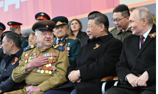 习近平出席俄罗斯纪念苏联伟大卫国...