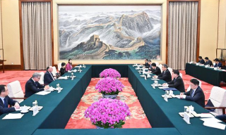 【视频】何立峰会见花旗及凯雷投资高层 欢迎外资金融机构来华投资兴业